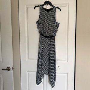 BR Black/white gingham dress with key hole closure